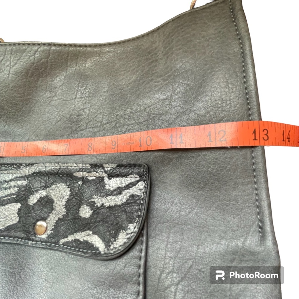Moda Luxe Gray Faux Leather Crossbody or Shoulder Purse - Picture 12 of 16